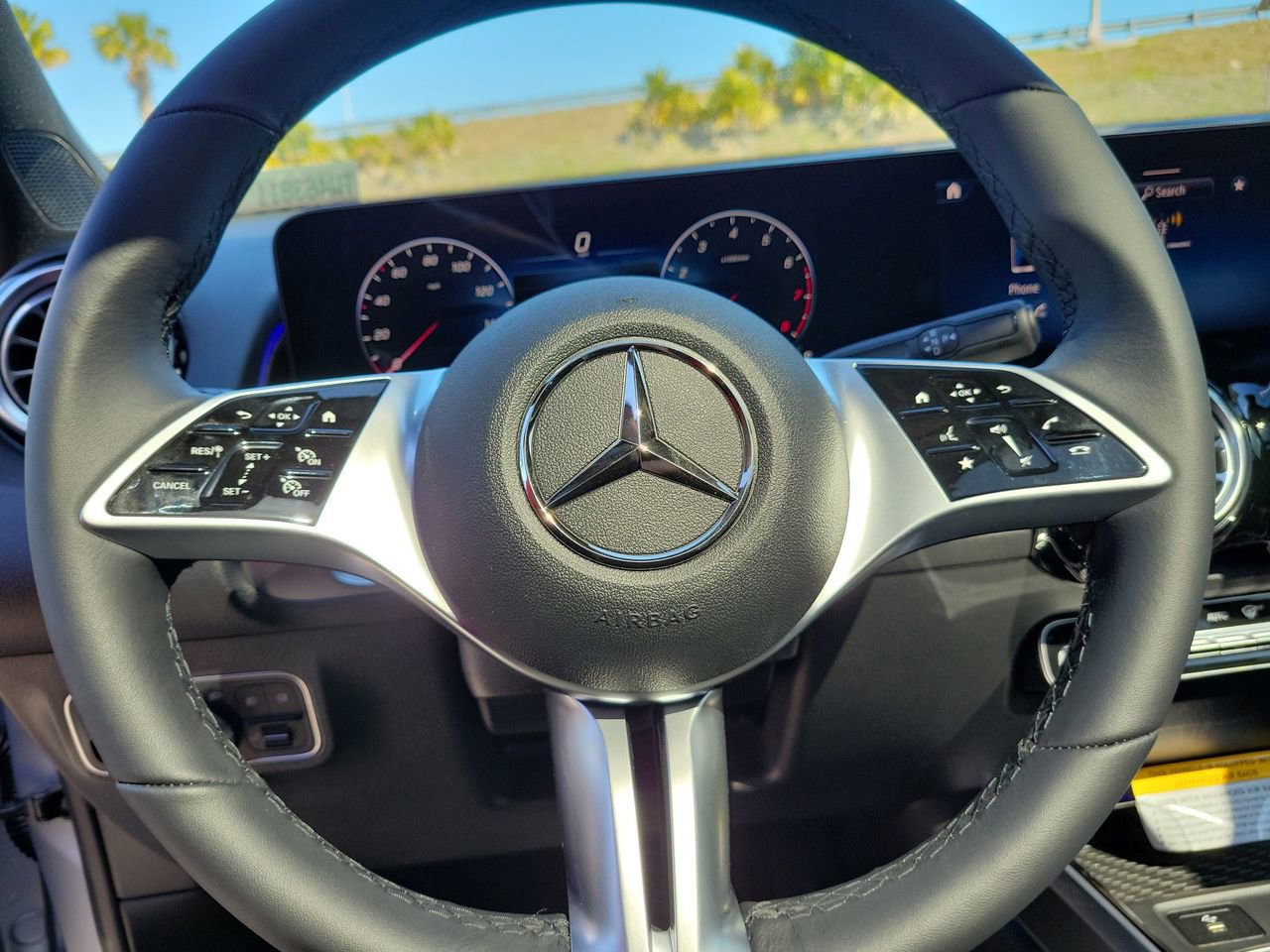 New 2026 Mercedes-Benz GLB 250 image 24