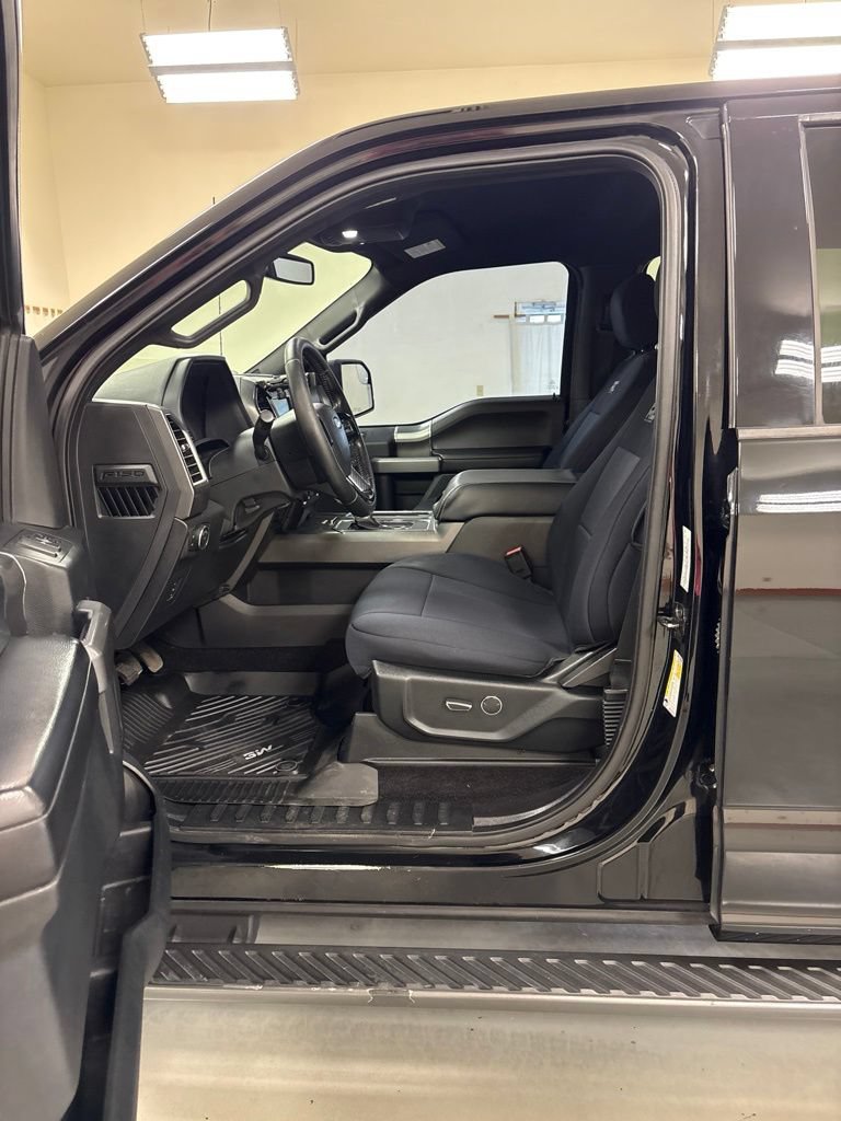 Used 2016 Ford F150 XLT w/ Equipment Group 301A Mid AWD/4WD image 10