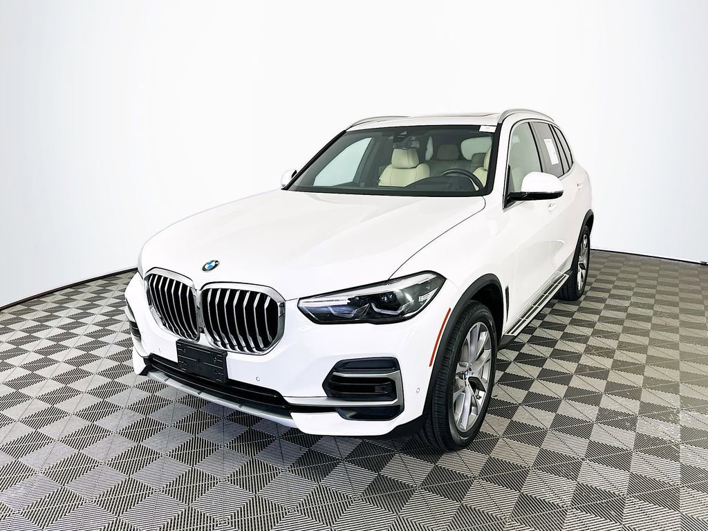Used 2022 BMW X5 xDrive40i AWD/4WD image 4