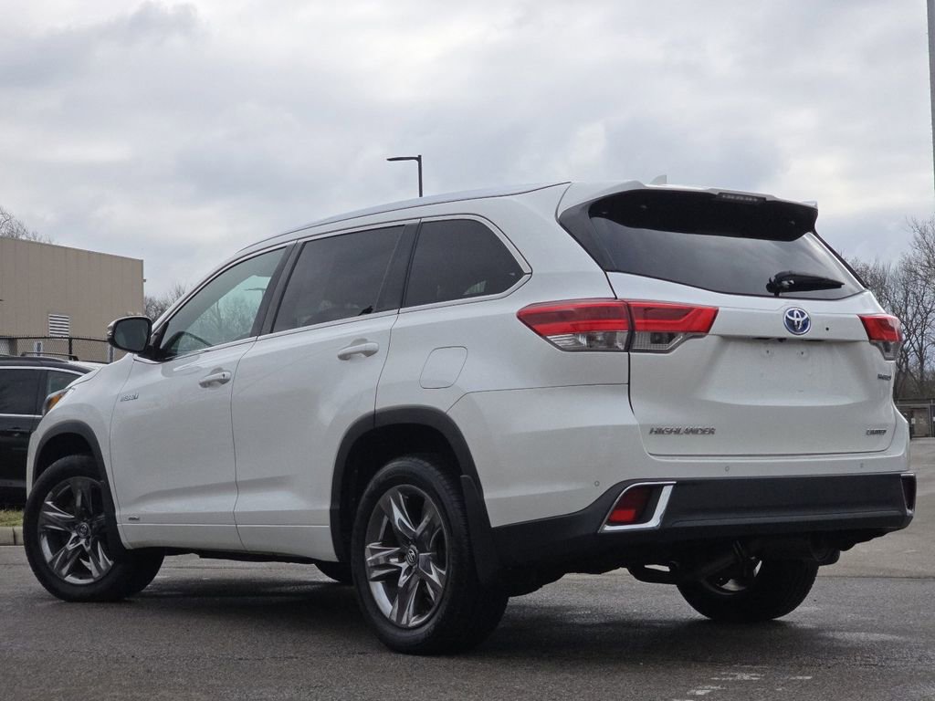 Used 2017 Toyota Highlander Limited image 15