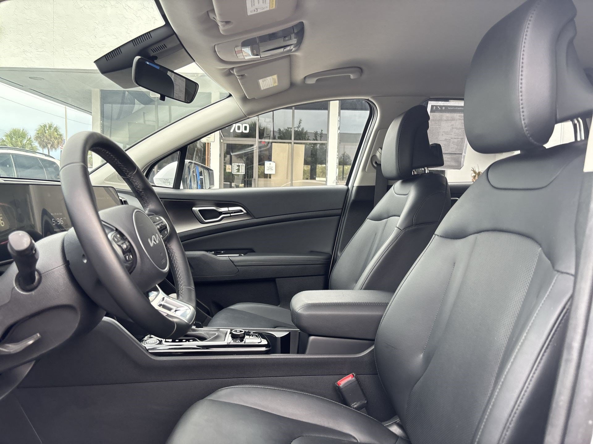 Used 2024 Kia Sportage EX FWD image 13