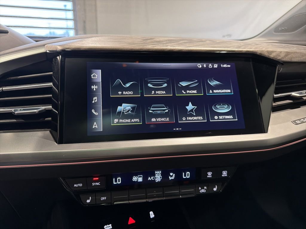Used 2022 Audi Q4 e-tron Prestige AWD/4WD image 17