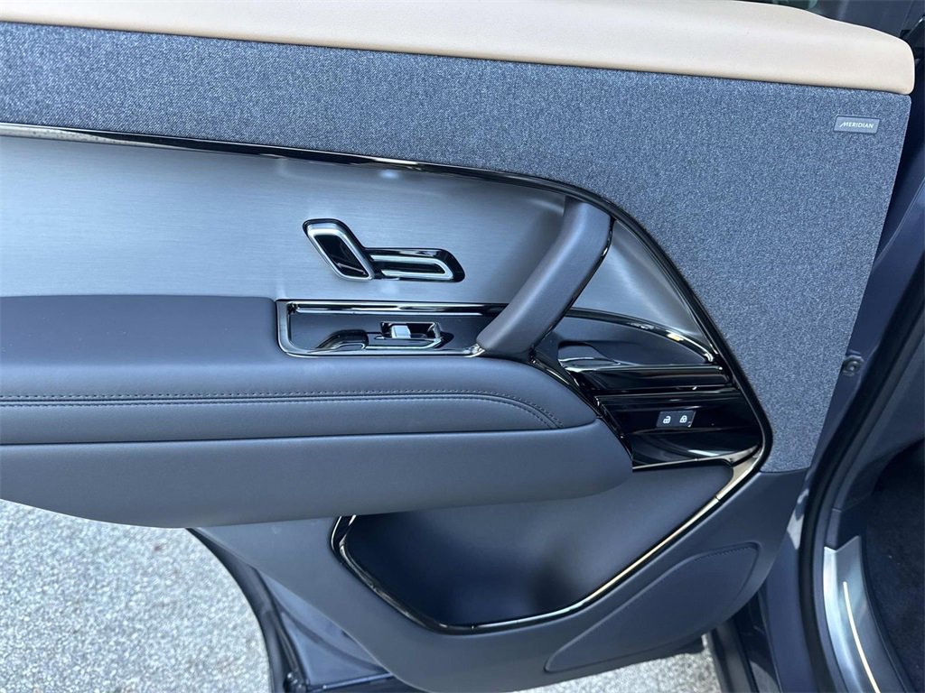 New 2026 Land Rover Range Rover Sport Dynamic SE image 13