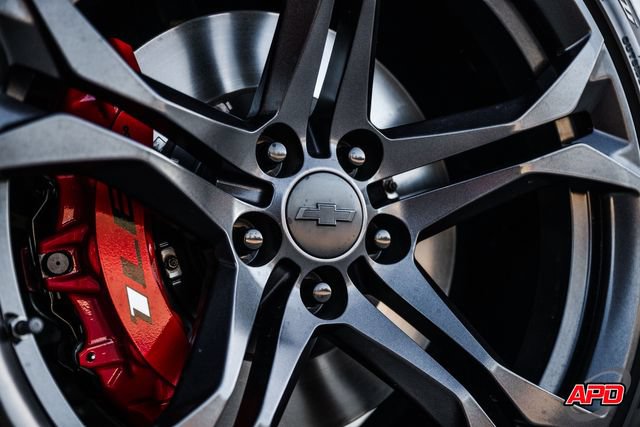 Used 2017 Chevrolet Camaro SS RWD image 4