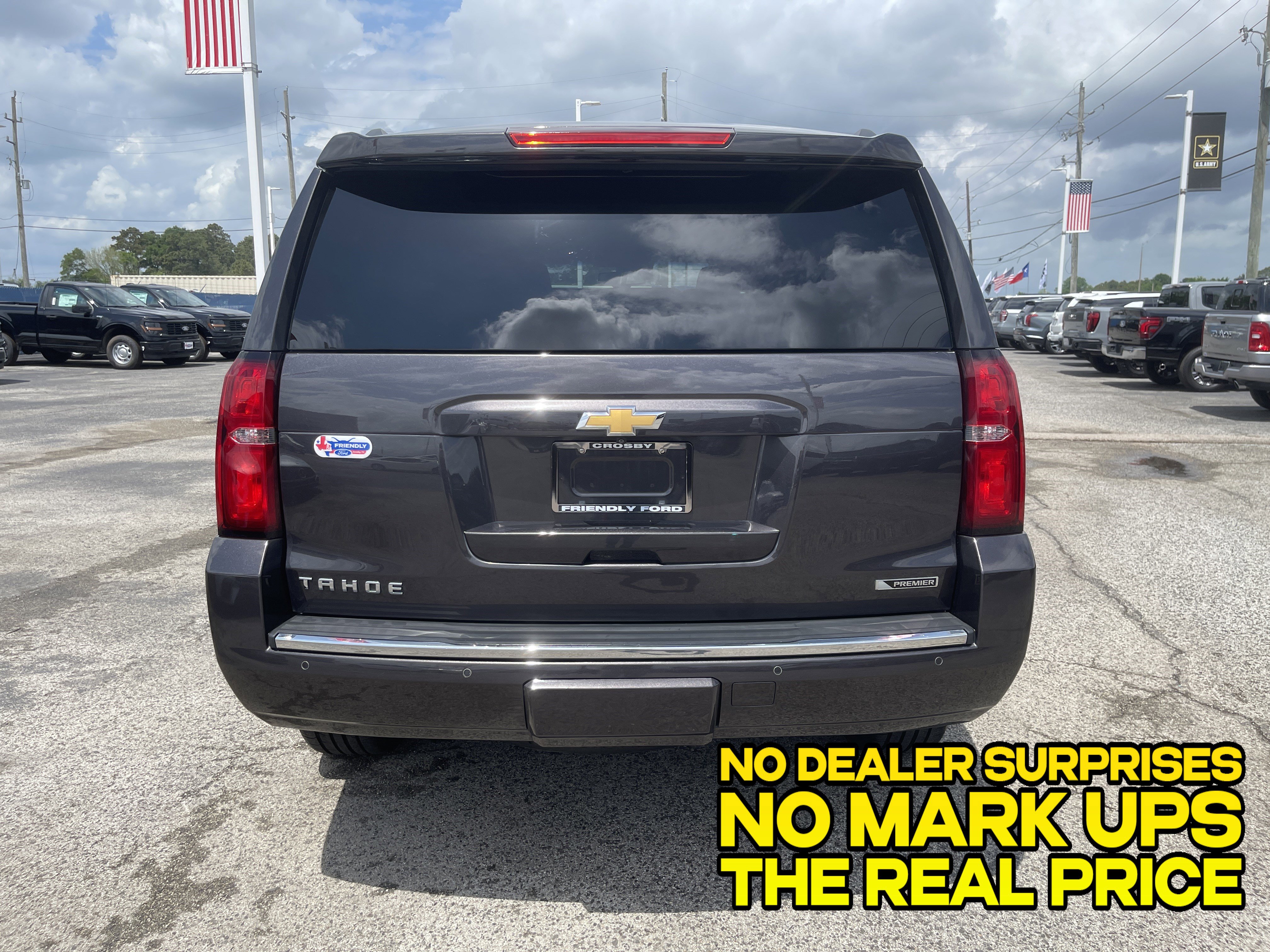 Used 2018 Chevrolet Tahoe Premier RWD image 3
