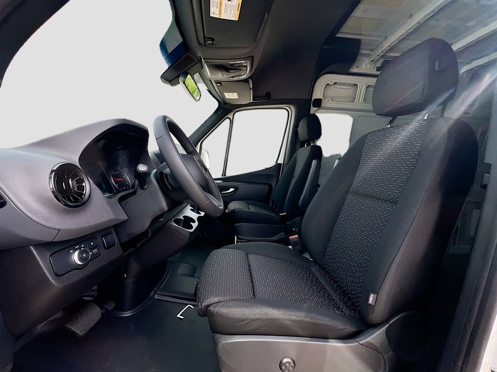 New 2025 Mercedes-Benz Sprinter 2500 image 11