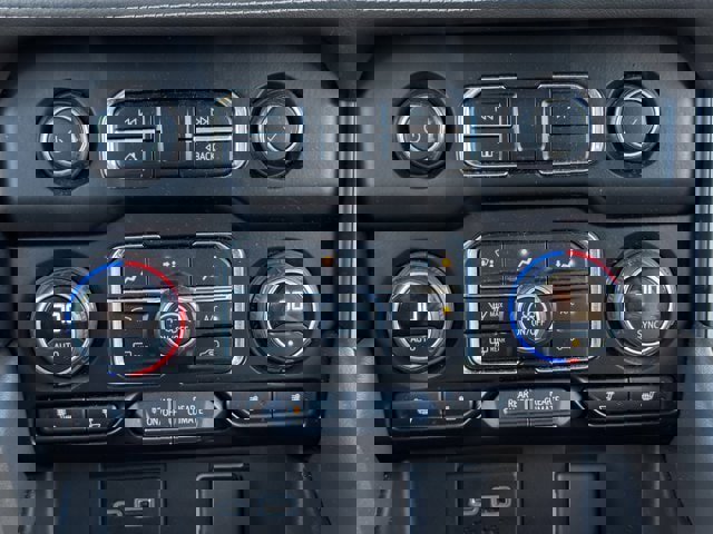 Used 2021 Chevrolet Tahoe Z71 w/ Z71 Signature Package image 19