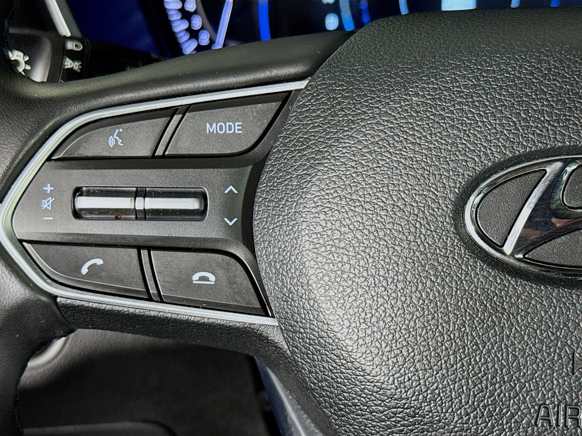 Used 2020 Hyundai Santa Fe SEL FWD image 13