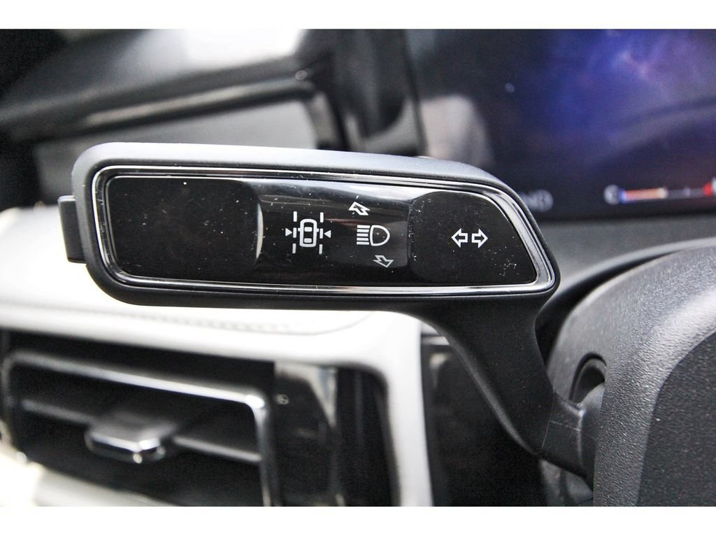 Used 2025 Lincoln Aviator 2WD image 17