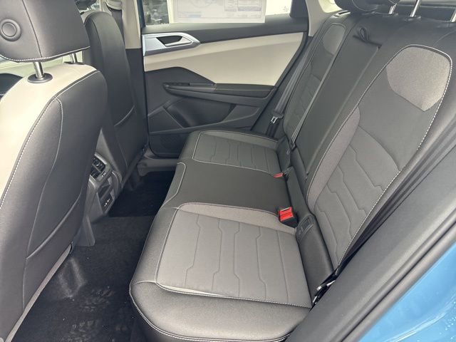 New 2026 Volkswagen Taos SE image 44