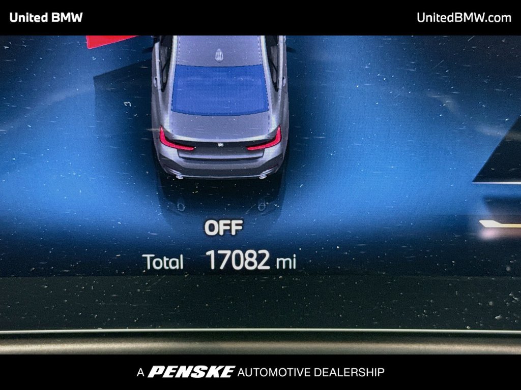 Certified 2025 BMW 330i Sedan RWD image 7