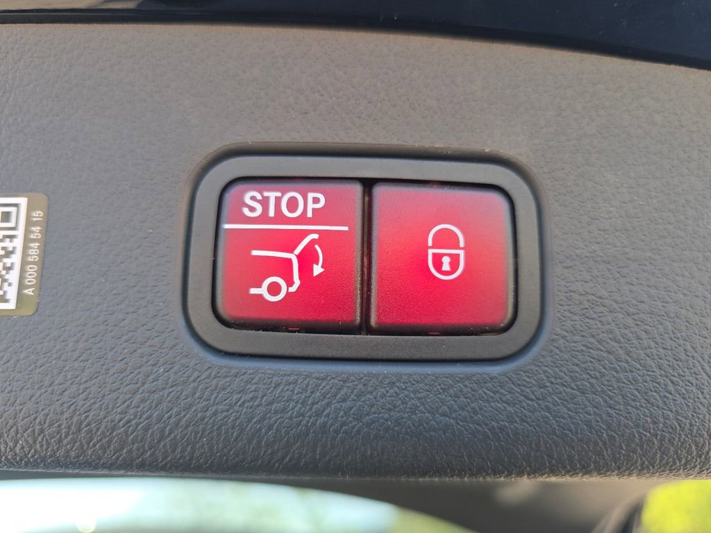 Used 2026 Mercedes-Benz GLC 300 4MATIC image 21