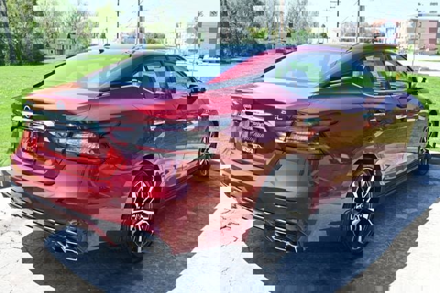 Used 2023 Nissan Maxima SL FWD image 5