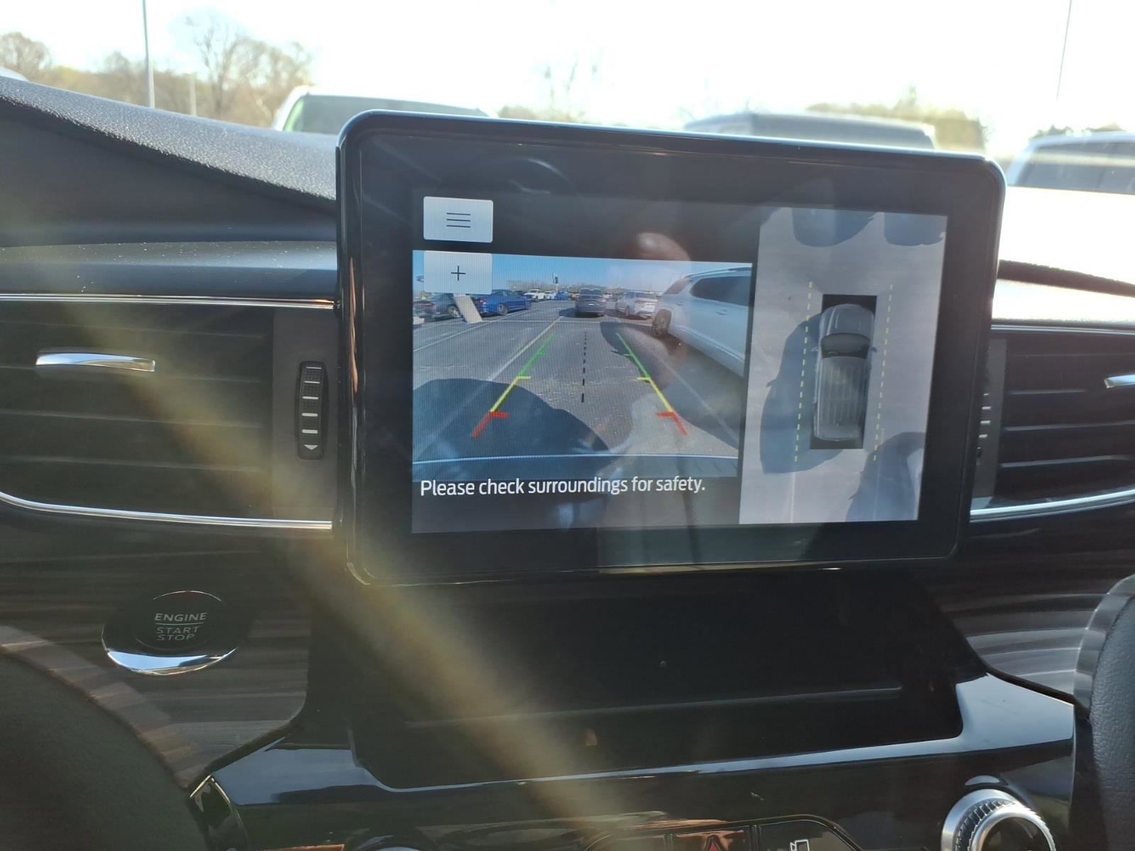 Used 2022 Ford Explorer Limited w/ Equipment Group 301A image 17