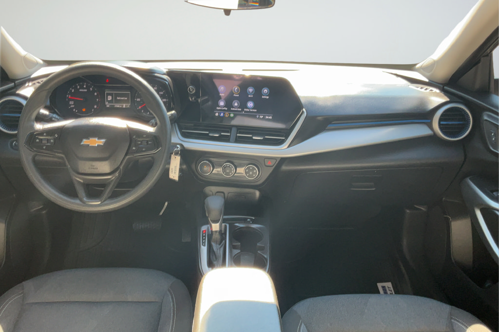 Used 2025 Chevrolet Trax LS w/ Driver Confidence Package FWD image 11