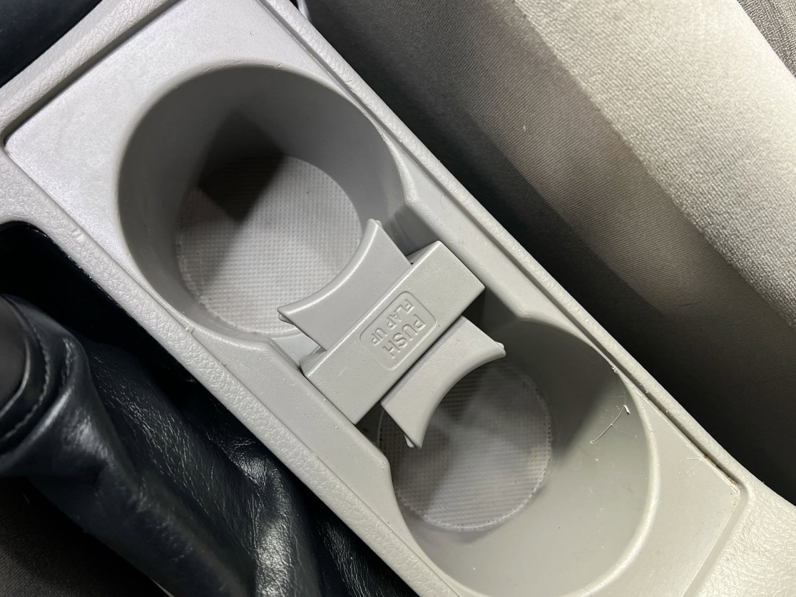 Used 2010 Toyota Corolla LE image 28