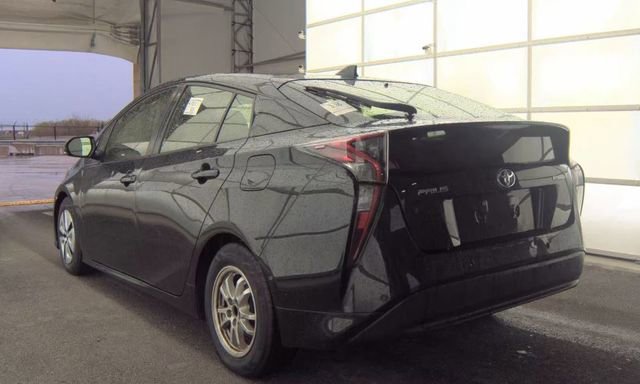 Used 2017 Toyota Prius Three w/ Advanced Technology Package FWD image 3