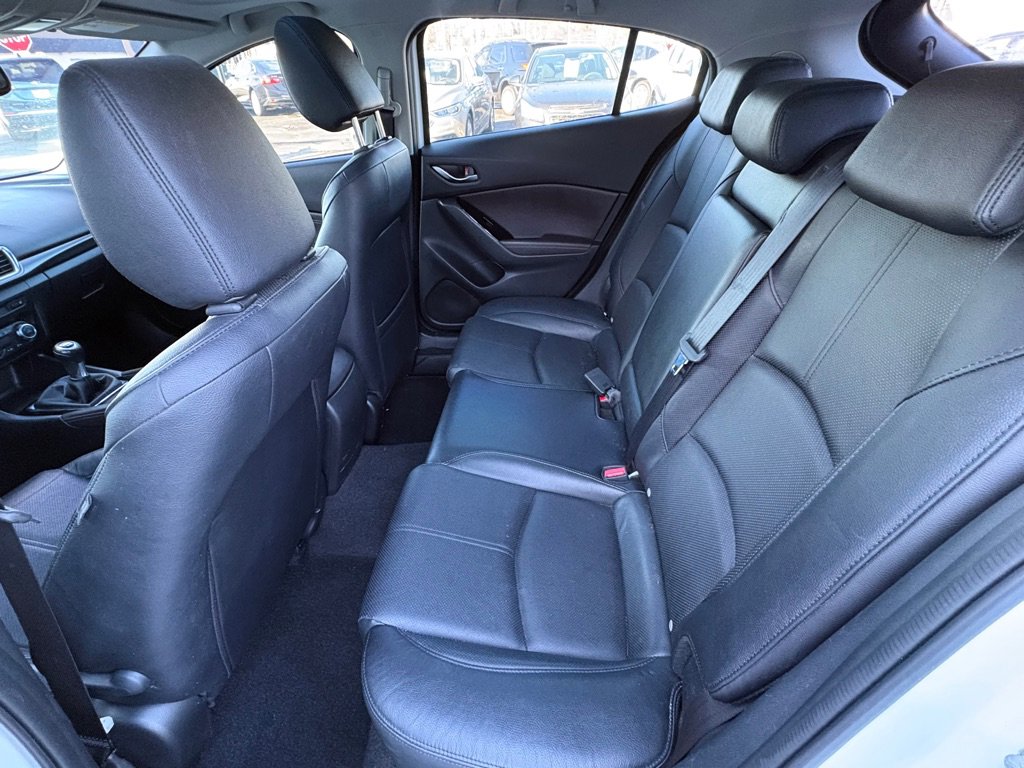 Used 2017 MAZDA MAZDA3 Grand Touring w/ Premium Equipment Package image 13