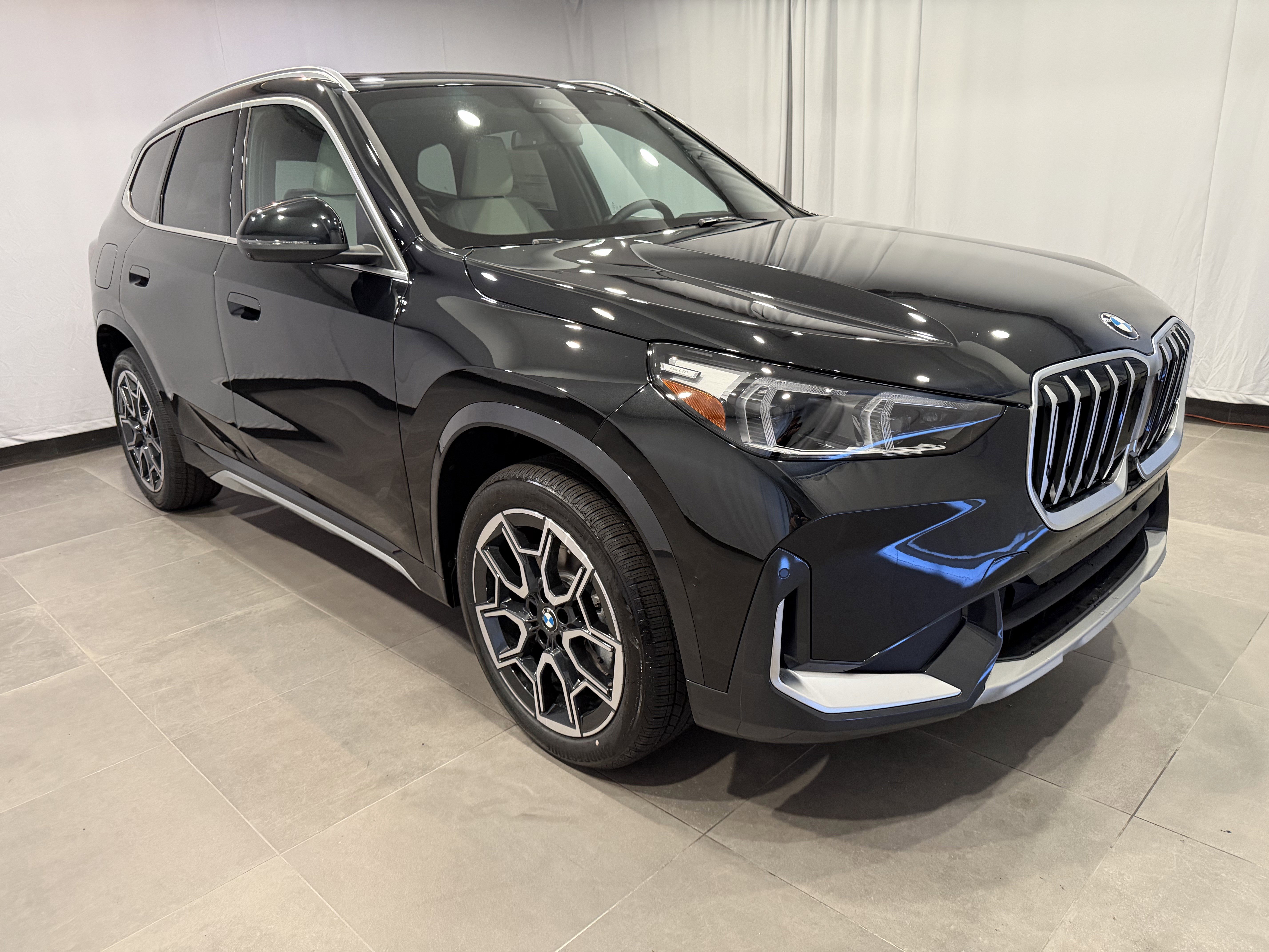 New 2026 BMW X1 xDrive28i w/ Technology Package image 3