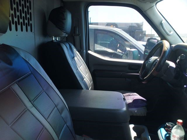 Used 2016 Nissan NV 2500 SV image 5