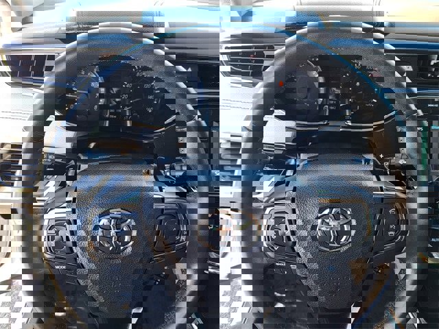 Used 2016 Toyota Avalon XLE image 10