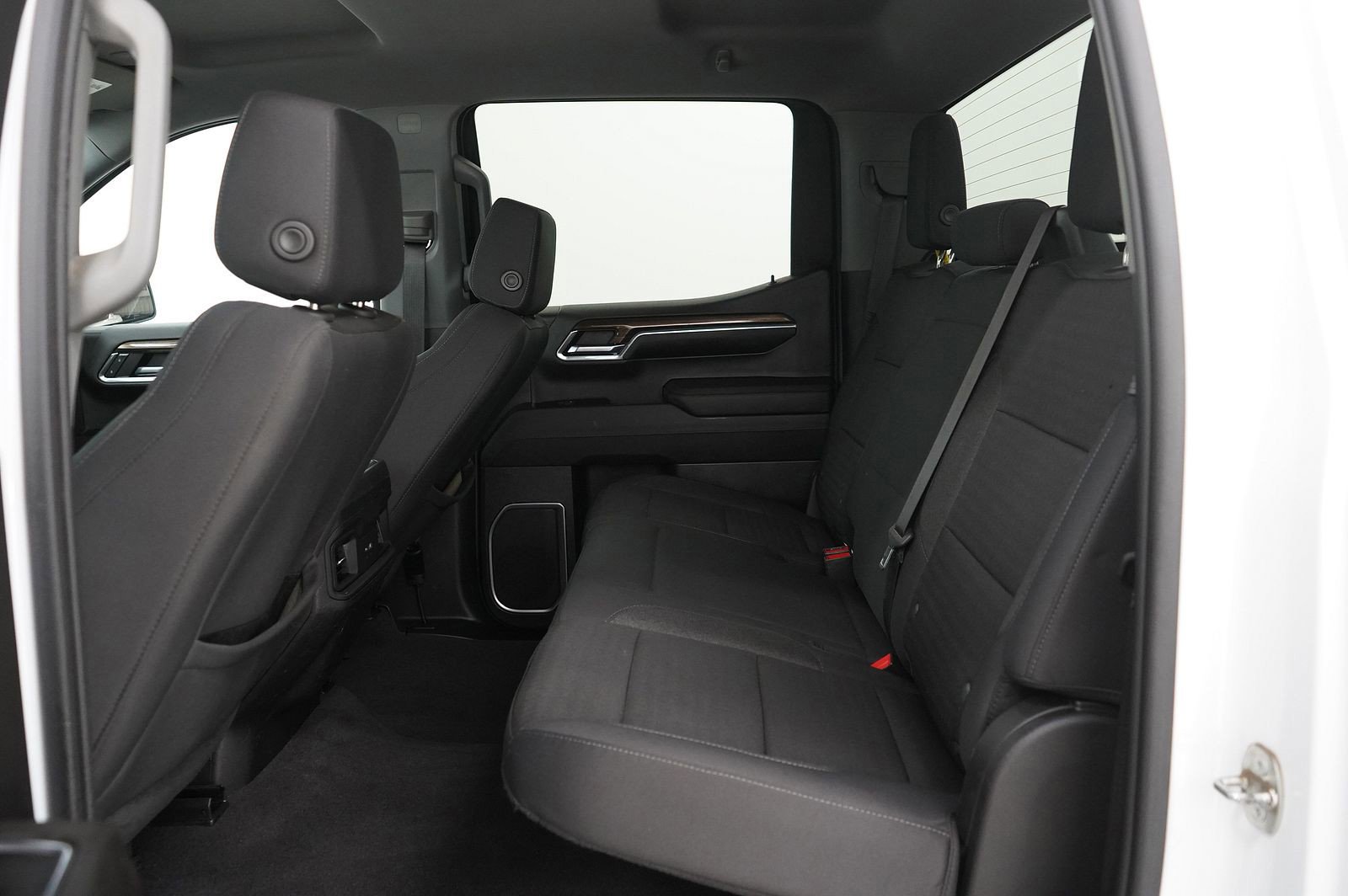 Used 2023 Chevrolet Silverado 1500 LT w/ Z71 Off-Road Package image 18