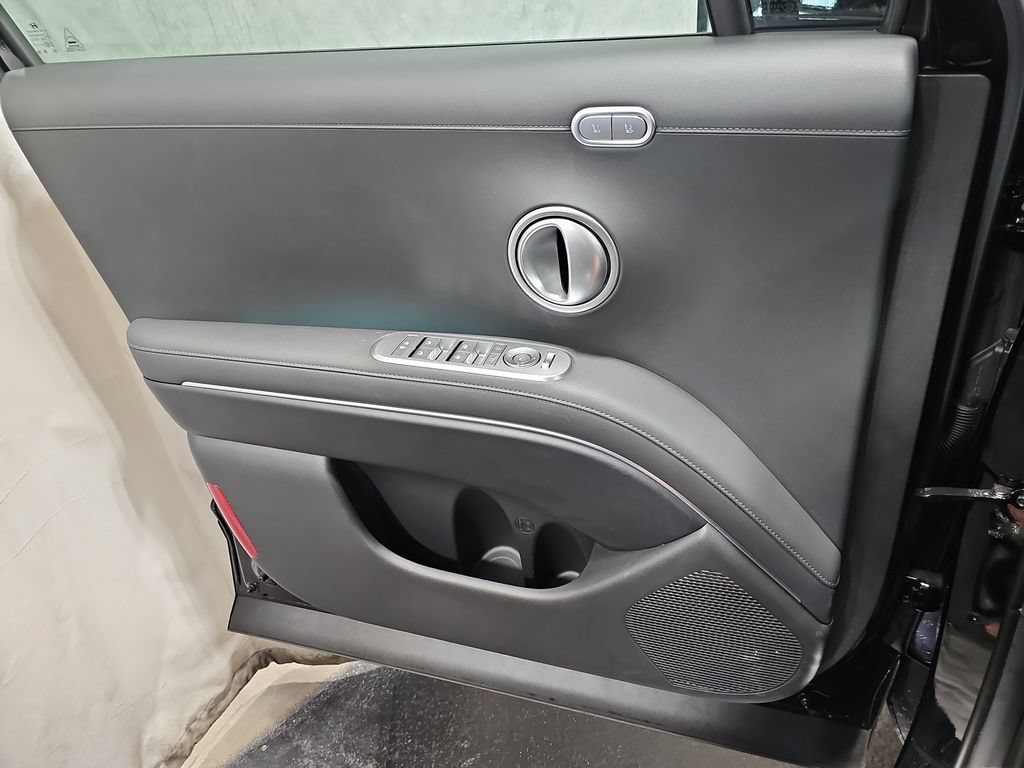 Certified 2026 Hyundai Palisade Limited AWD/4WD image 29