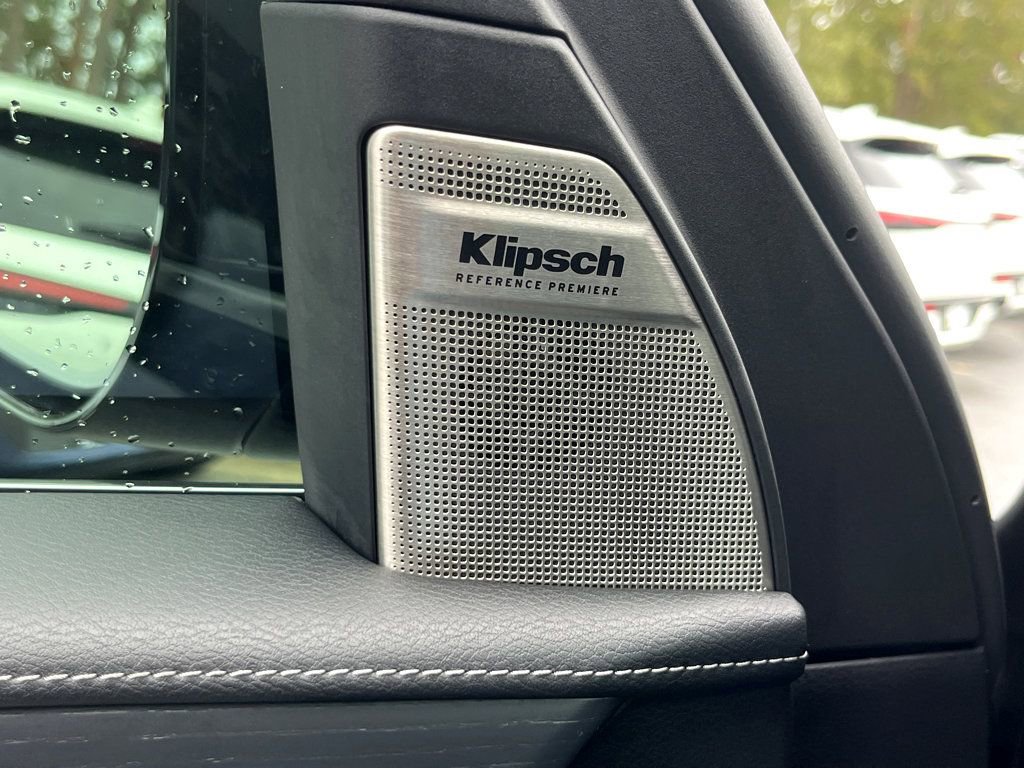 Certified 2025 INFINITI QX80 Sensory image 29