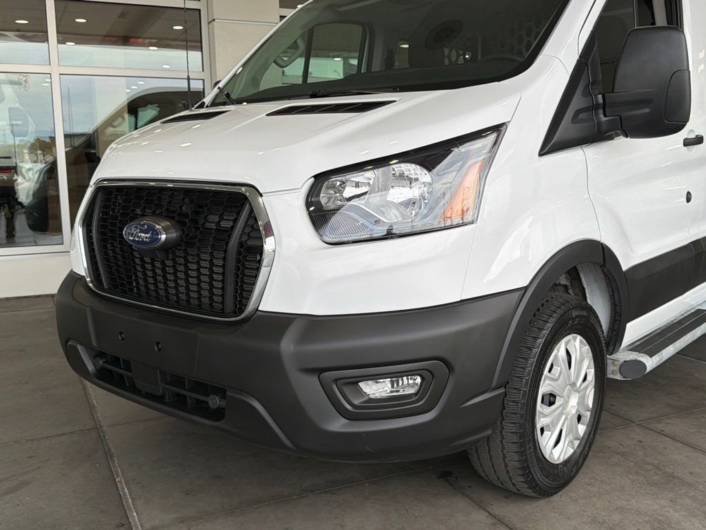 Used 2025 Ford Transit 250 Low Roof w/ Exterior Upgrade Package RWD image 3