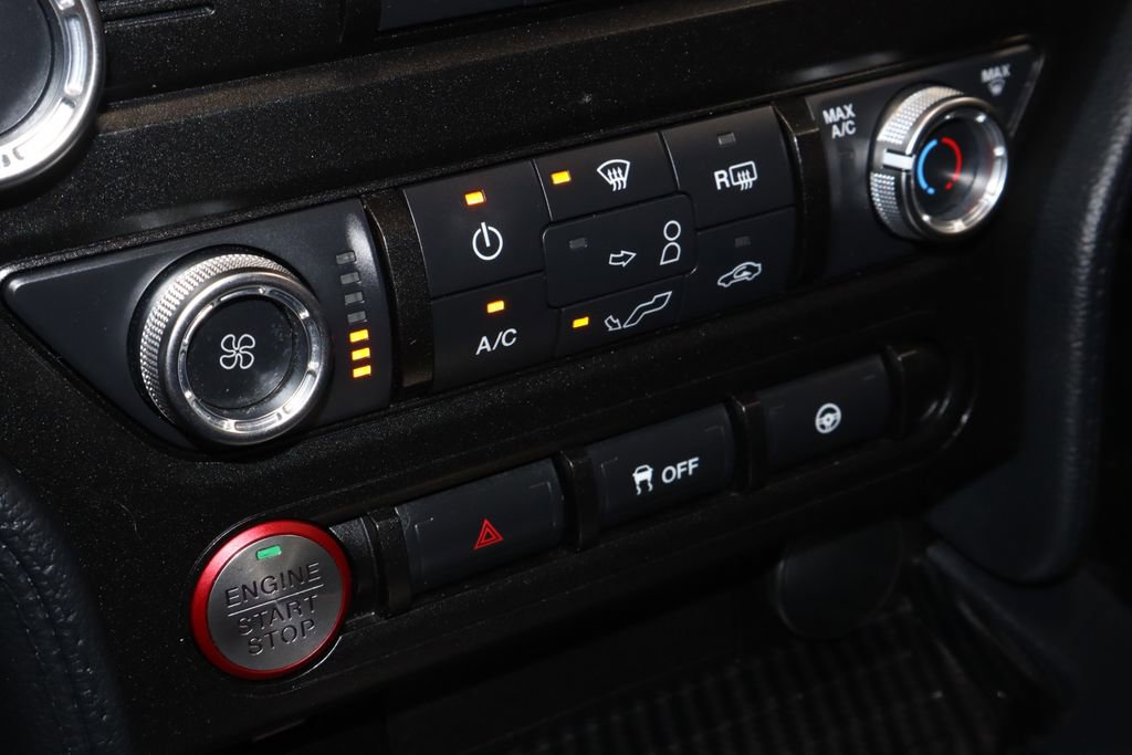 Certified 2021 Ford Mustang Convertible image 30