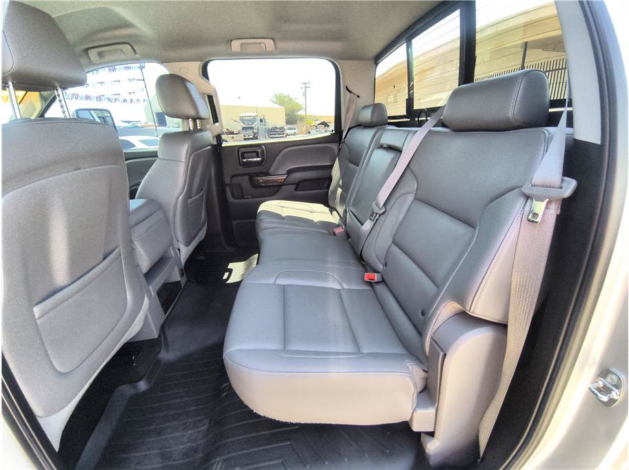 Used 2015 GMC Sierra 2500 SLT w/ Duramax Plus Package AWD/4WD image 10