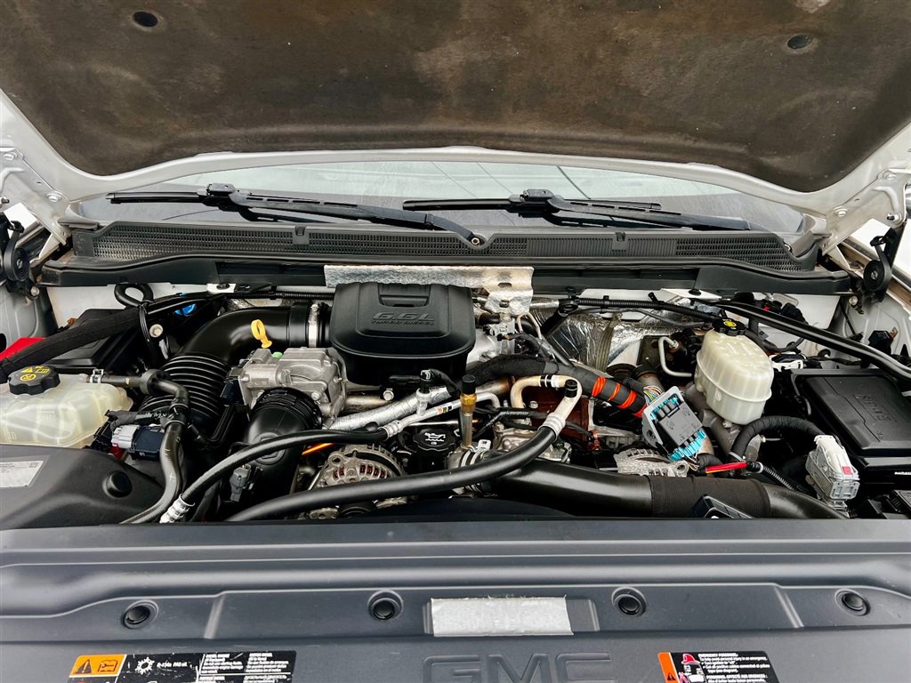 Used 2015 GMC Sierra 3500 Denali w/ Duramax Plus Package image 3