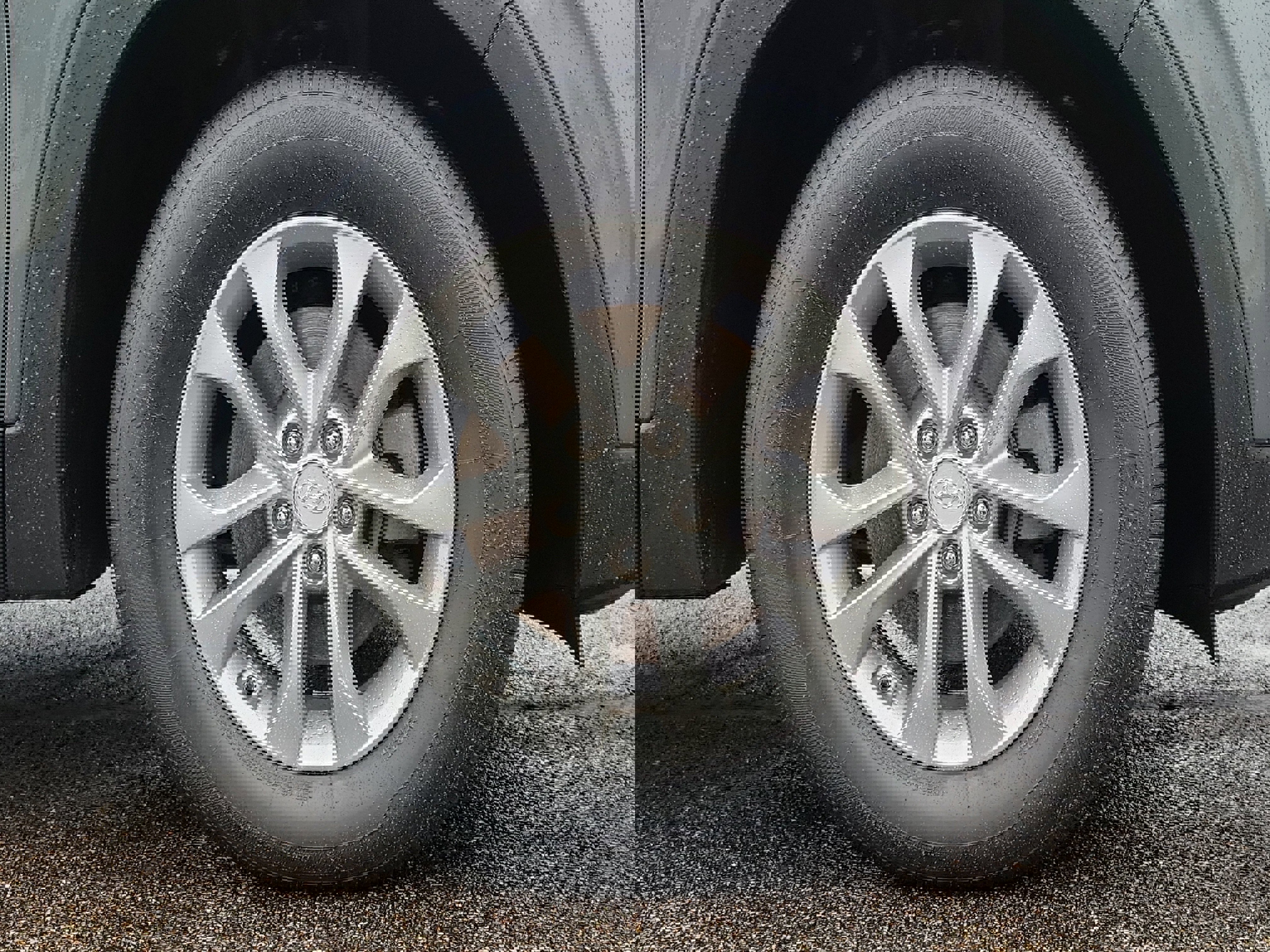 Used 2020 Hyundai Santa Fe SE image 5