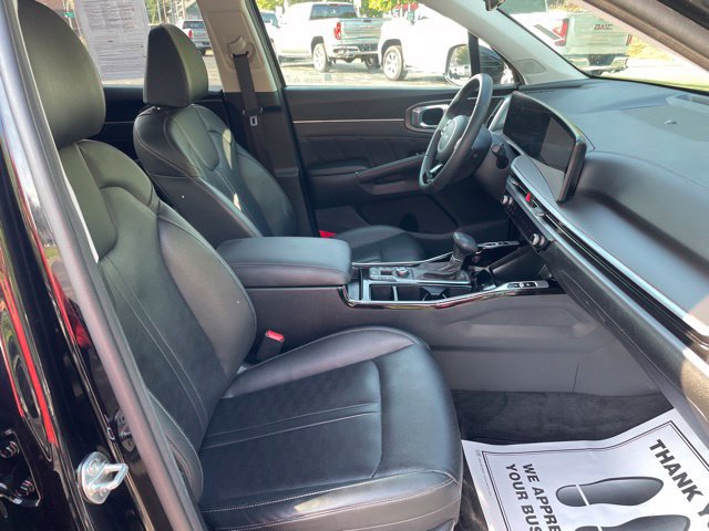 Used 2025 Kia Sorento SX FWD image 31
