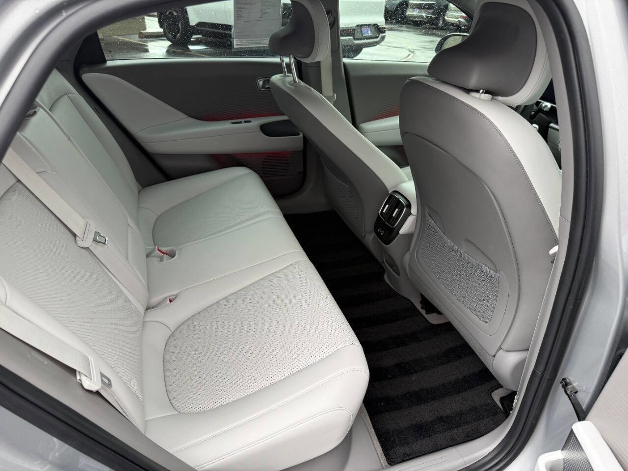 Used 2024 Hyundai Ioniq 6 SEL image 12