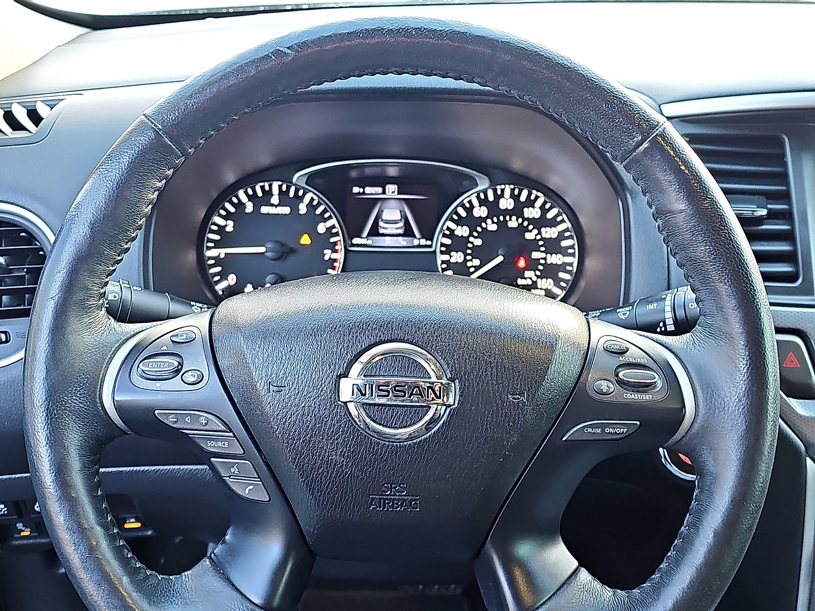 Used 2020 Nissan Pathfinder SL image 21