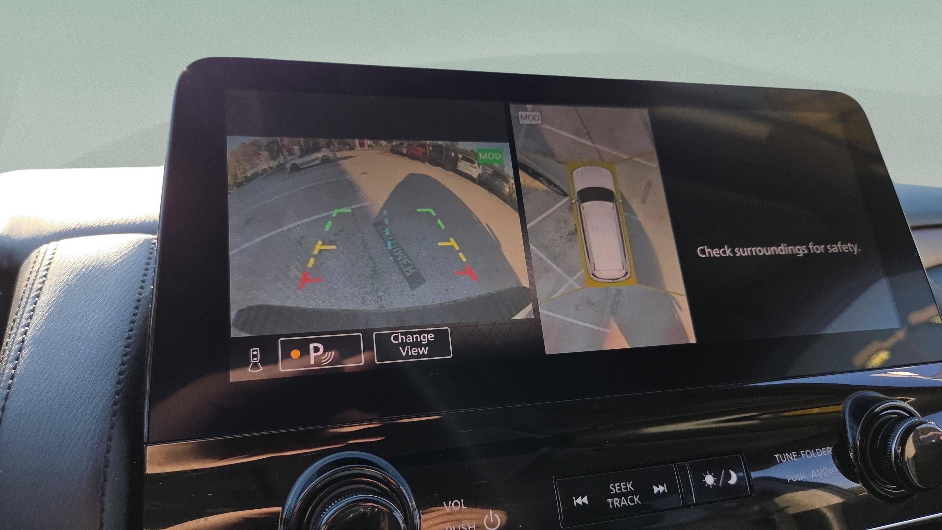 Used 2024 Nissan Armada SL w/ Captain's Chairs Package image 24