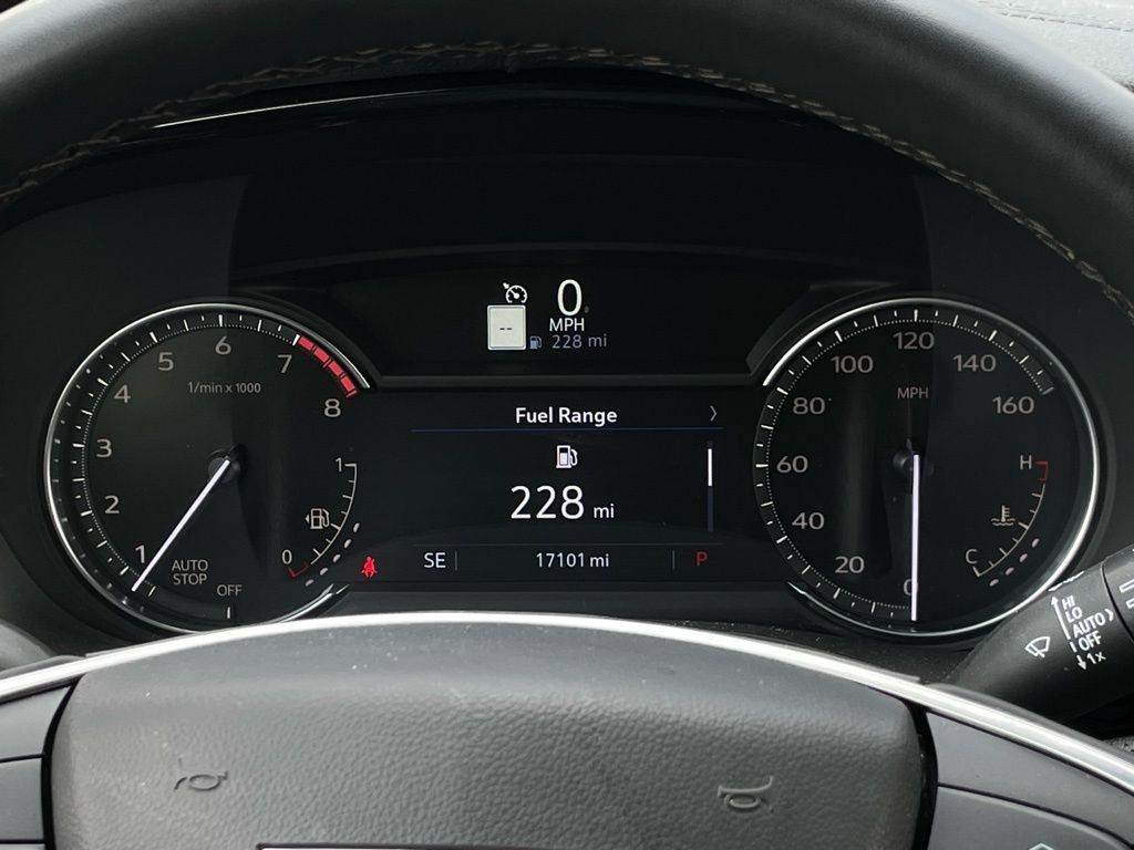 Used 2025 Cadillac XT5 Premium Luxury image 16