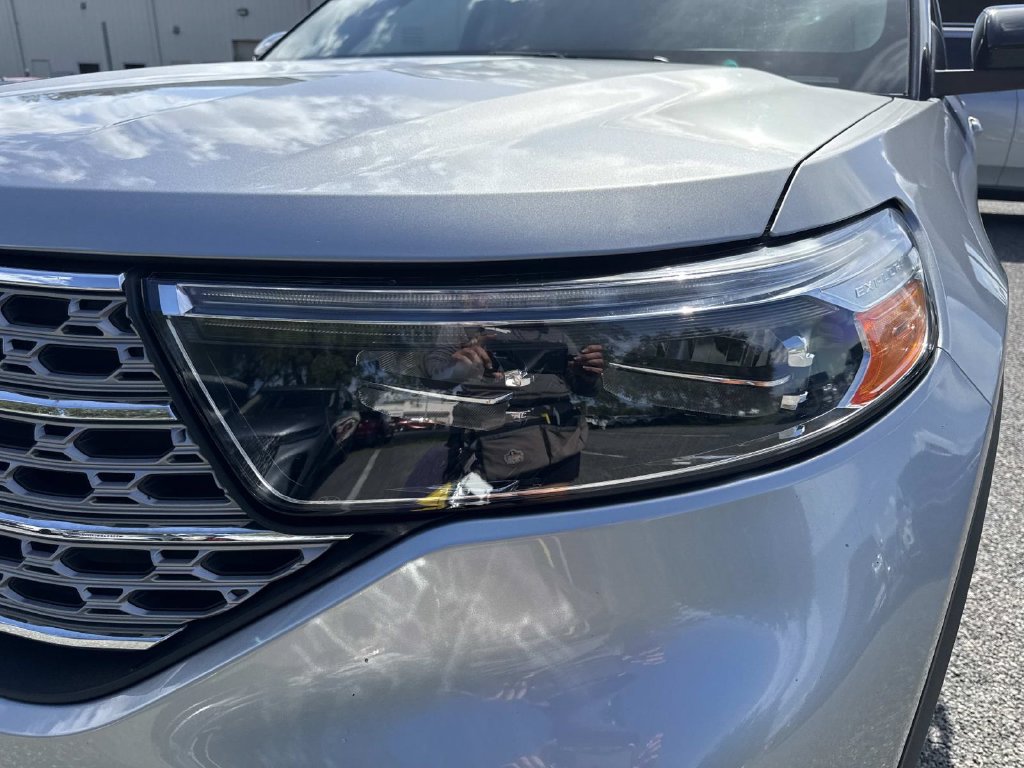 Used 2021 Ford Explorer Limited w/ Hybrid Equipment Group 310A AWD/4WD image 10
