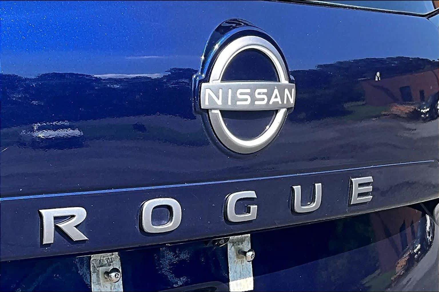 Used 2026 Nissan Rogue SL AWD/4WD image 10