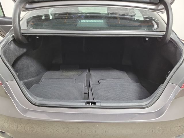 Used 2019 Toyota Camry LE FWD image 10