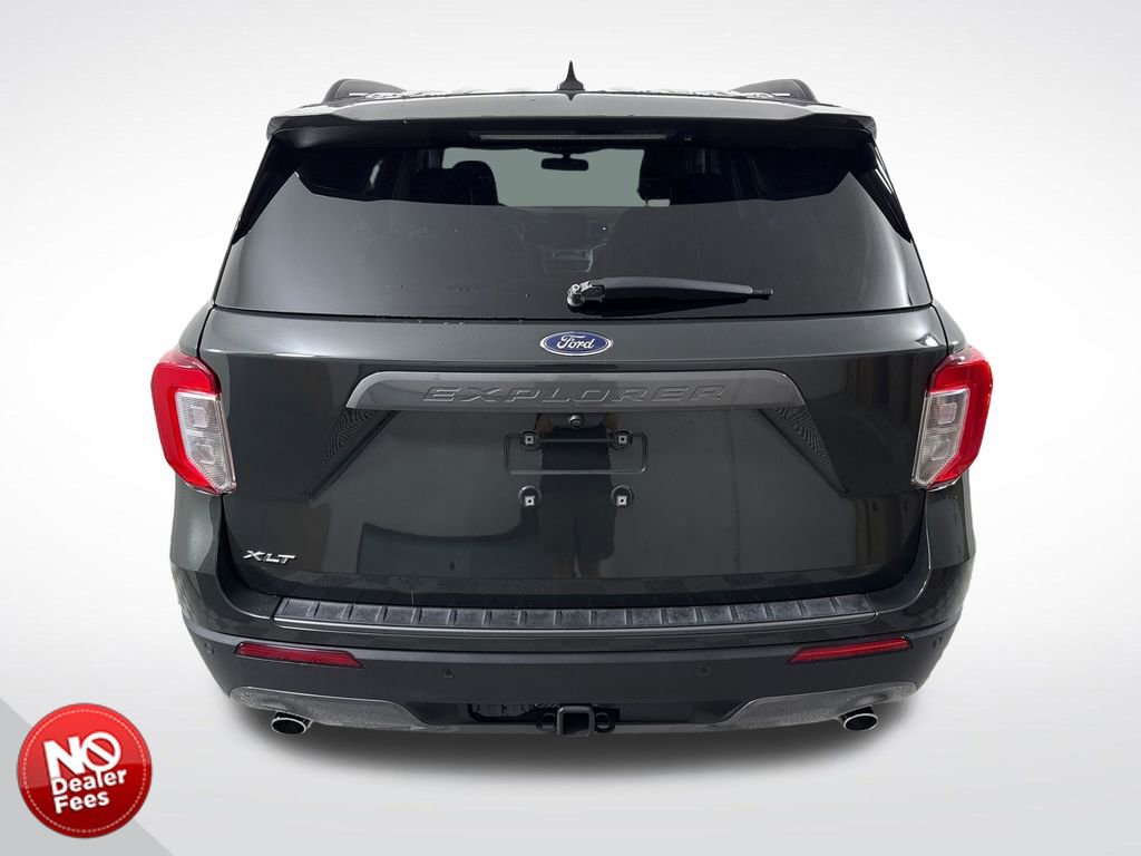 Used 2022 Ford Explorer XLT w/ Equipment Group 202A image 5