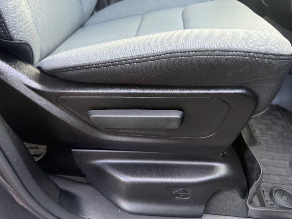 Used 2022 RAM 1500 Big Horn AWD/4WD image 57