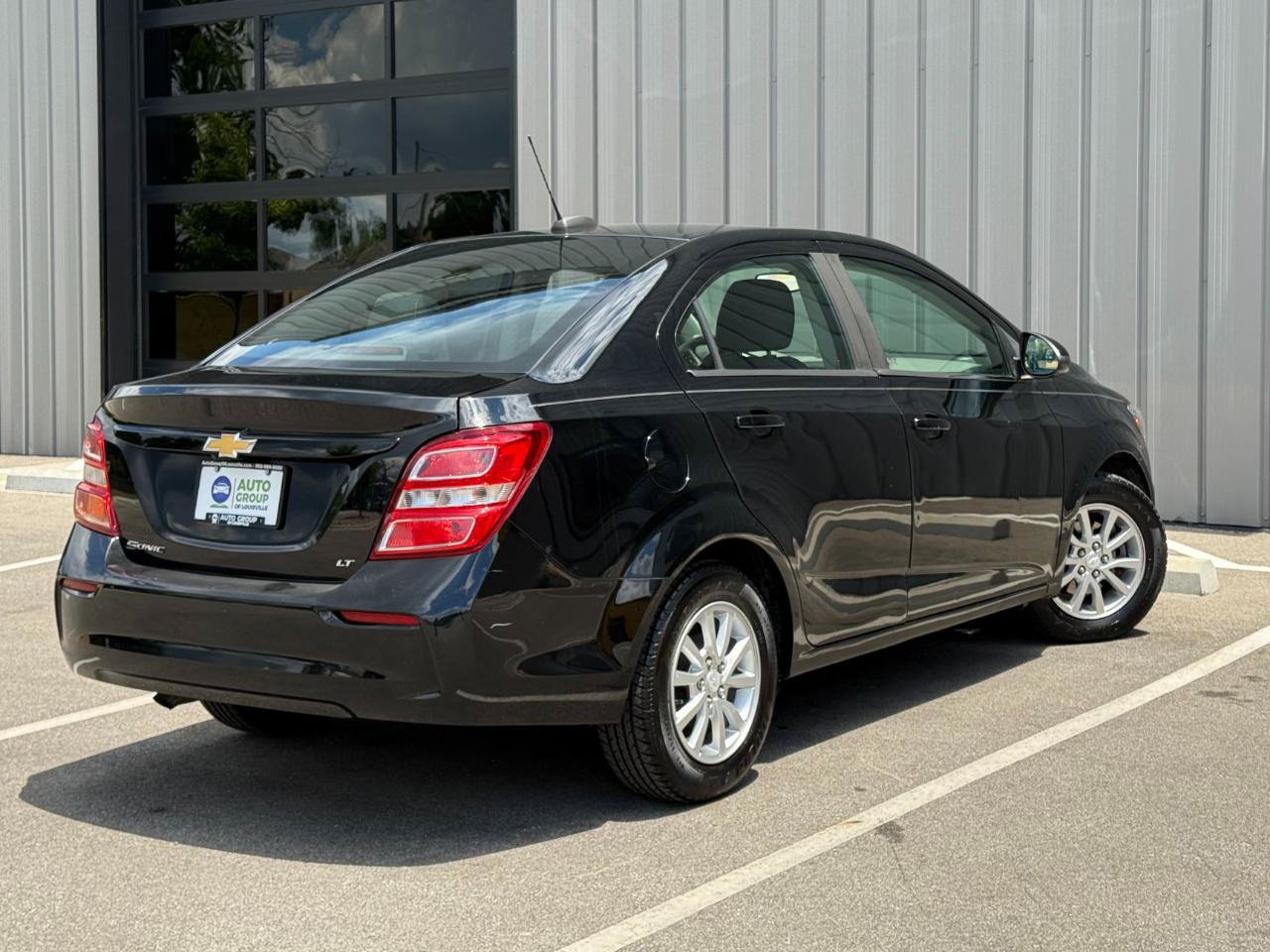 Used 2020 Chevrolet Sonic LT FWD image 5
