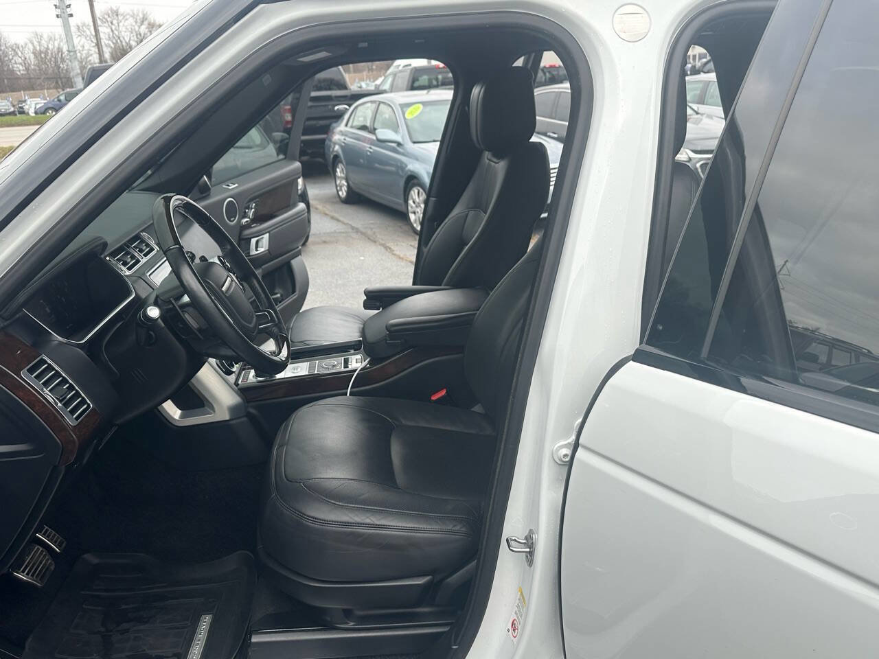 Used 2021 Land Rover Range Rover P525 Westminster Edition image 22