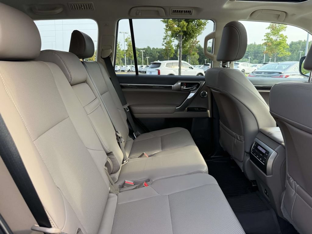Used 2023 Lexus GX 460 Premium w/ Premium Plus Package AWD/4WD image 16