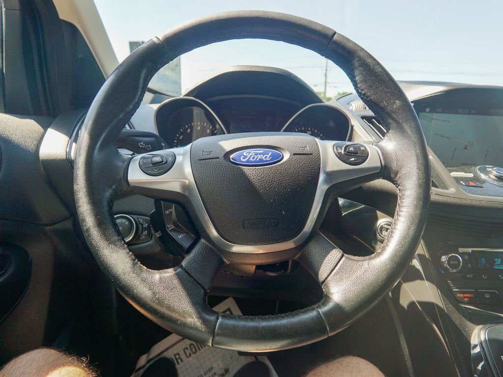 Used 2016 Ford Escape Titanium AWD/4WD image 22