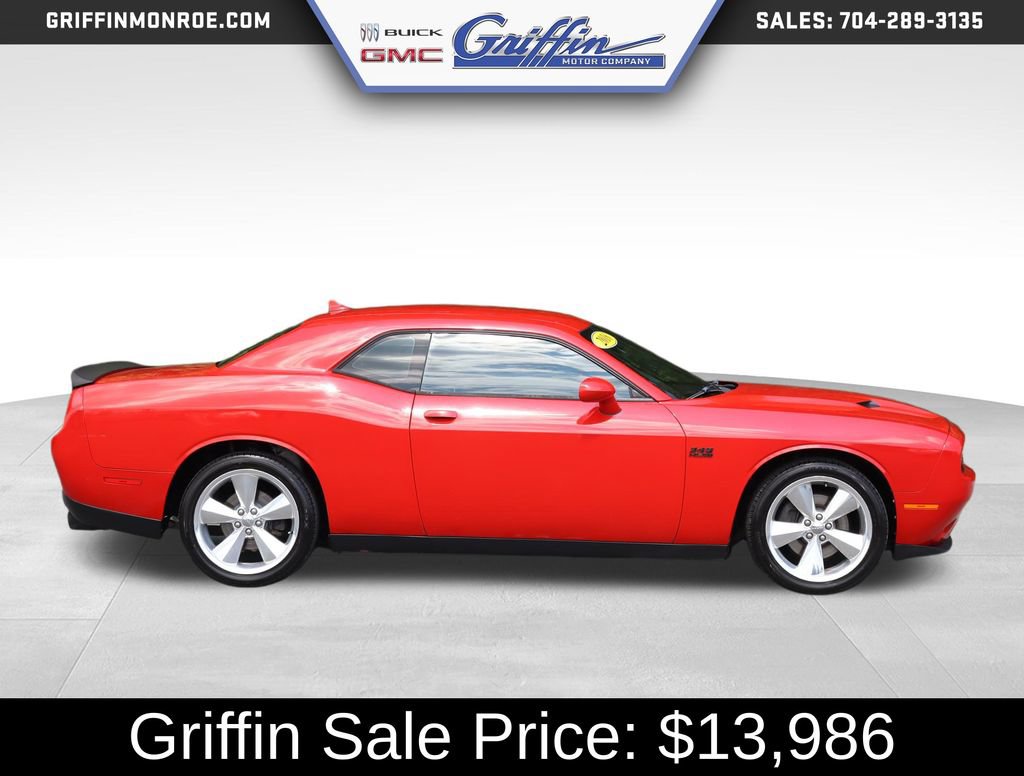Used 2016 Dodge Challenger R/T Plus RWD image 7