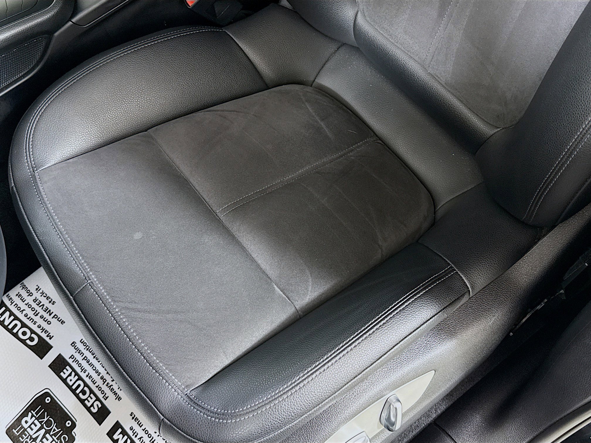 Used 2020 Porsche Macan image 21