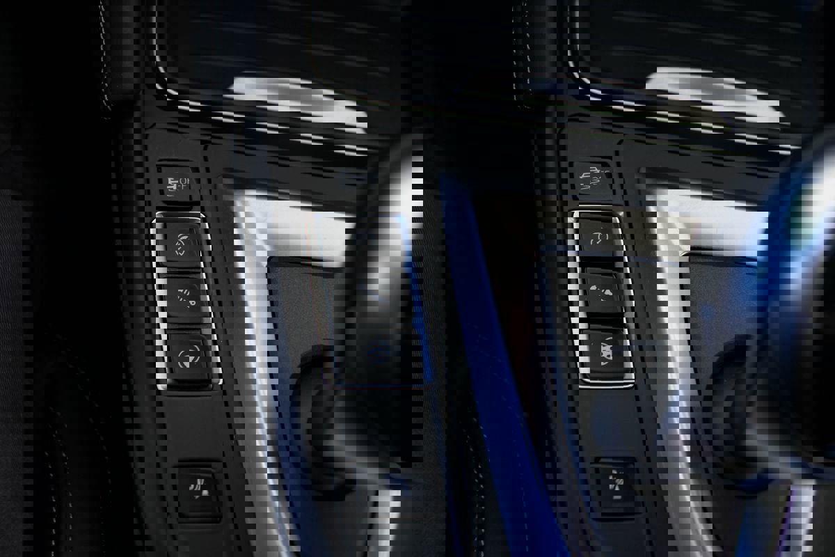 Used 2020 BMW M4 Coupe w/ Competition Package image 34